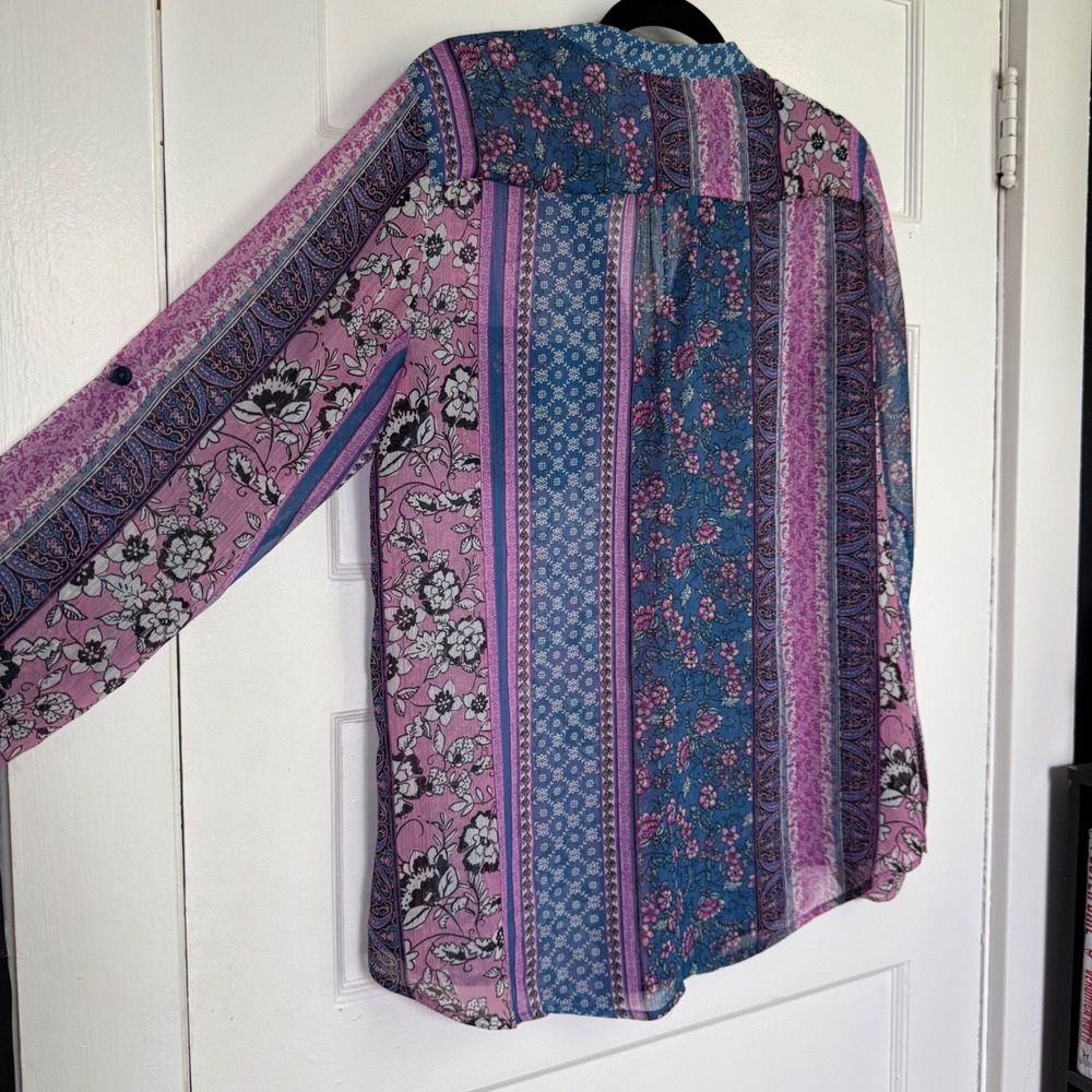KUT from the Kloth Blue Pink Floral Paisley Patchwork Roll Tab Blouse Large - Picture 12 of 12